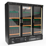Armario Expositor Refrigerado para Vinos 3 Puertas de Cristal 1706 Litros 315 Botellas 12 Estantes Serie CÉPAGE 2055x735x2055h mm DEBRW-2003/2-NN Docriluc