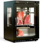 Armario de Maduración de Carne Negro 1 Puerta de Cristal 120 Litros 1 Estante Serie VANTA 600x650x900h mm DDAV-200-P Docriluc