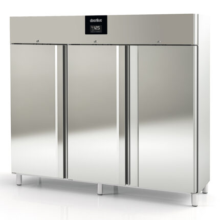 Armario de Congelación Acero Inoxidable 3 Puertas Opacas 9 Estantes 2197 Litros Serie MIRAGE 2035x850x2130h mm CAGN-210-3 Docriluc