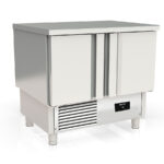 Mesa Refrigerada de Preparación GN 1/1 - 2 Puertas Opacas 2 Estantes 169 Litros Serie ARGENTUM 925x700x870h mm MCF-100 Docriluc