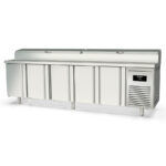 Mesa Refrigerada para Ingredientes 16 Cubetas GN 1/4 - 5 Puertas Opacas 5 Estantes 686 Litros Serie ARGENTUM 2695x700x850h mm MIE-70-270 Docriluc