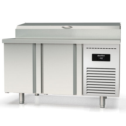 Mesa Refrigerada para Ingredientes 8 Cubetas GN 1/4 - 2 Puertas Opacas 2 Estantes 686 Litros Serie ARGENTUM 1495x800x850h mm MIE-80-150 Docriluc