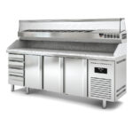 Mesa Refrigerada para Pizza 12 Cubetas GN 1/4 - 3 Puertas Opacas 761 Litros Serie CRUSTUM 2545x800x850h mm MPI-80-250-R Docriluc