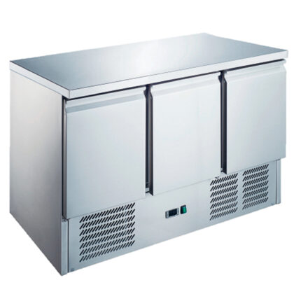 Mesa Refrigerada Acero Inoxidable 3 Puertas Opacas 400 Litros 3 Estantes 1365x700x850h mm GF805 GASFRIT