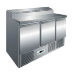 Mesa Refrigerada para Ingredientes GN 1/6 - 3 Puertas Opacas 3 Estantes 400 Litros 1365x700x1010h mm GFX68 GASFRIT