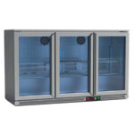 Armario Expositor Refrigerado Negro 3 Puertas de Cristal 2 Estantes Sobremesa 273 Litros 1350x536x840h mm RB-320HS  EUTRON