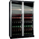 Armario Expositor Refrigerado para Vinos 1 Puerta de Cristal 600 Litros 188 Botellas 8 Estantes 1240x655x1850h mm WR-600-EM EUTRON