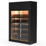 Armario Expositor Refrigerado para Vinos en Negro 2 Puertas de Cristal 1520x640x2600h mm DVN26-2P Docriluc