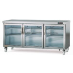 Bajo Mostrador de Refrigeración Acero Inoxidable 3 Puertas de Cristal 6 Estantes 606 Litros Gama US RANGE DSDV 1837x805x915h mm DSDV-72 Docriluc