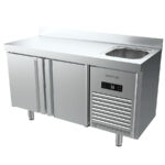 Mesa Refrigerada de Acero Inoxidable con Fregadero 2 Puertas de Cristal 2 Estantes 250 Litros Gama 600 - 1468x600x850h mm BMPPF 1500 II Infrico