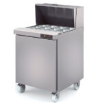 Mesa Refrigerada para Ingredientes Acero Inoxidable 8 Cubetas GN1/6-100 - 1 Puerta Opaca 2 Estantes 204 Litros Gama US RANGE DSDT 701x805x1175h mm DSDT-27-8 Docriluc